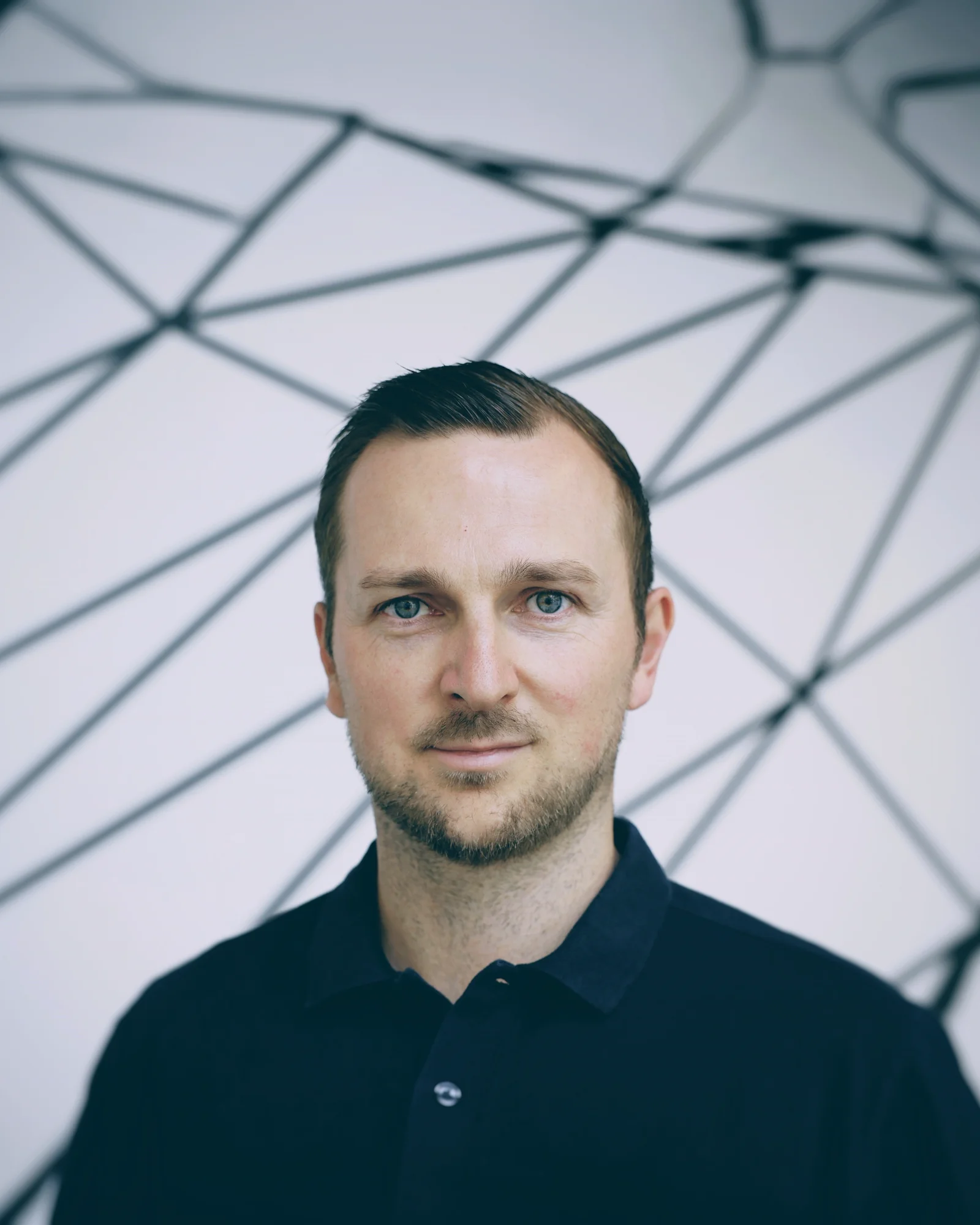 Portrait Wieland Schröder, Gründer und Geschäftsführer AI-Revolution WLS